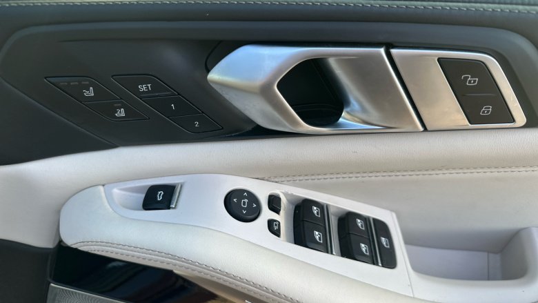 BMW X5 xDrive M50i 5dr Auto Petrol Estate